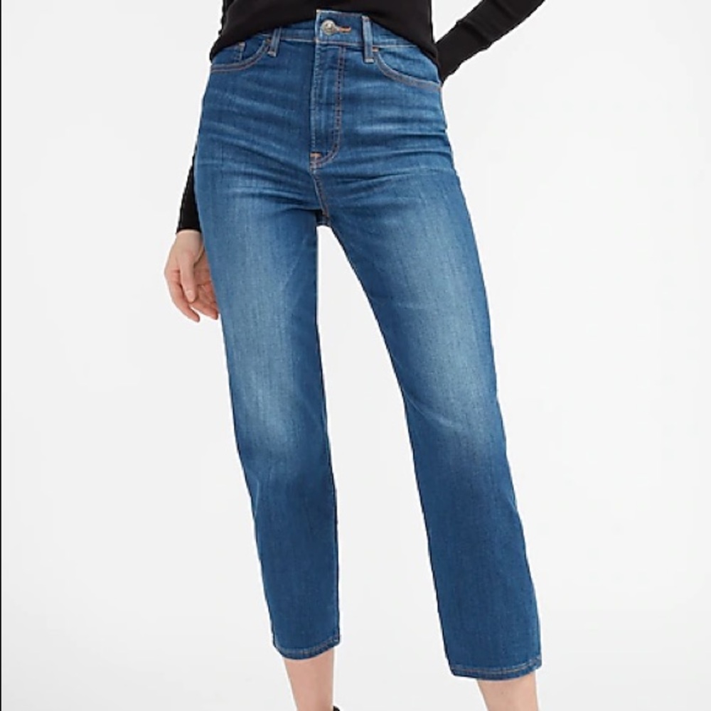 Express Super High Waisted Medium Mom Wash Straight Jeans